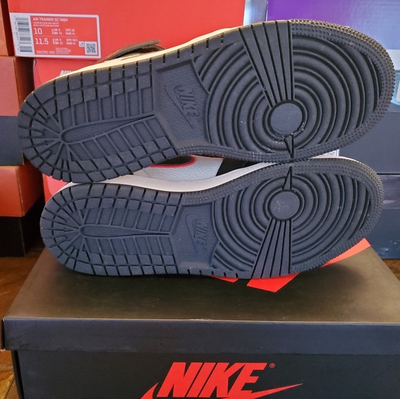 Air Jordan 1 High OG Sport Illustrated A Star Is Born. GS Size 5 - Picture 9 of 11